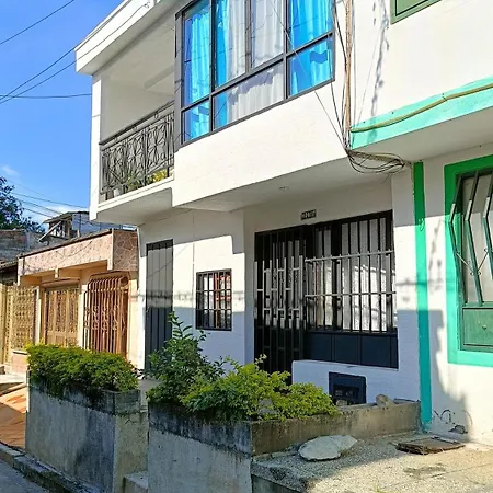 Local Home En El Eden Tropical Exterior photo